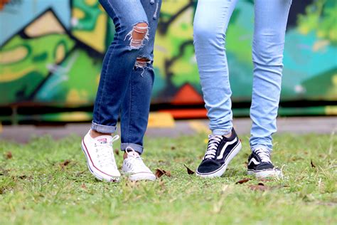 Cuffed Jeans: A Complete Guide – 10 Hills Studio