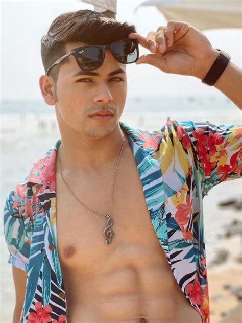 Pics that prove Siddharth Nigam's love for floral print | Times of India