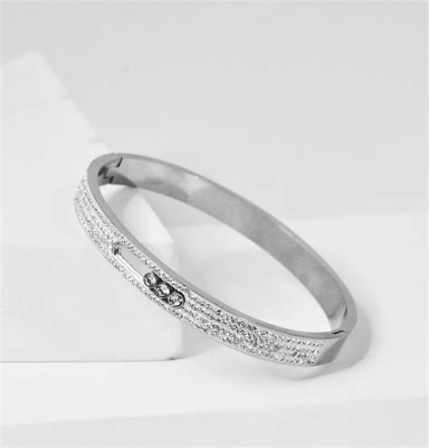 Nisa Premium Silver-Polish Three-Moving Design With Diamond Studded Br