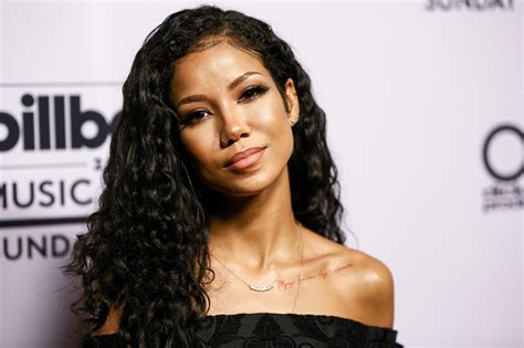 Jhene Aiko Background