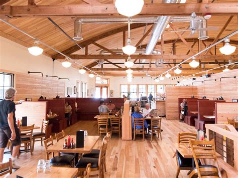 Raconteur - Review - Seward Park - Seattle - The Infatuation