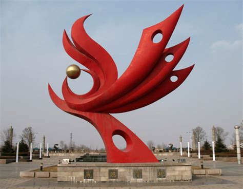 郑州不锈钢雕塑厂家：不锈钢雕塑怎么进行抛光？