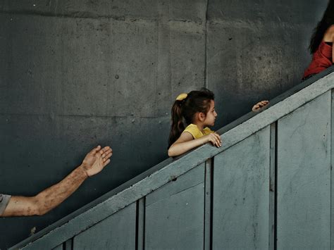 People Walking Up Stairs 的图像结果