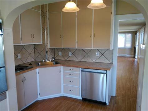 Buy 4 ft. x 8 ft. Laminate Sheet in Golden Juparana with Premium Quarry ...