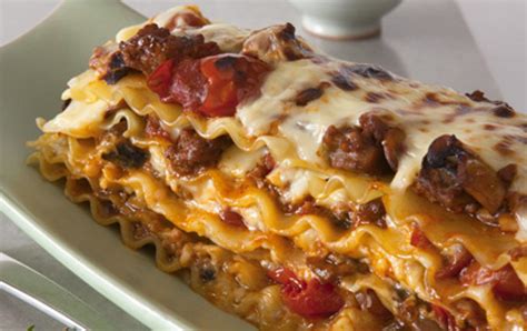 Meat Curly Lasagna   San Remo