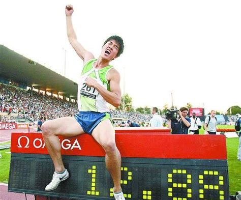 2004年雅典奥运会110米栏决赛刘翔成绩是多少？_百度知道