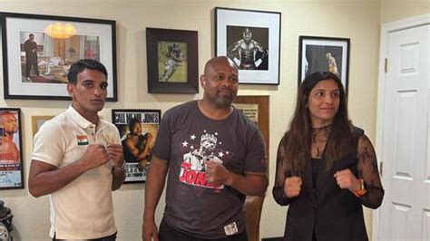 Boxer Simranjit Kaur turns pro; signed by Roy Jones Jr.