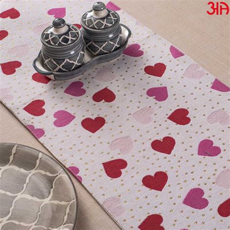 Heart Printed Jacquard Fabric Table Runner (13x36) Inch – Aawrun