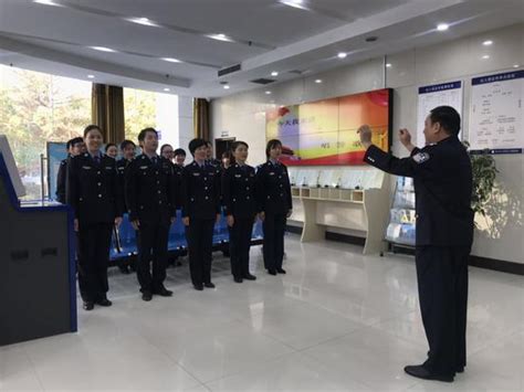 商丘市公安局出入境管理处：让办证群众“只跑一次”_城市_警讯_新浪河南_新浪网