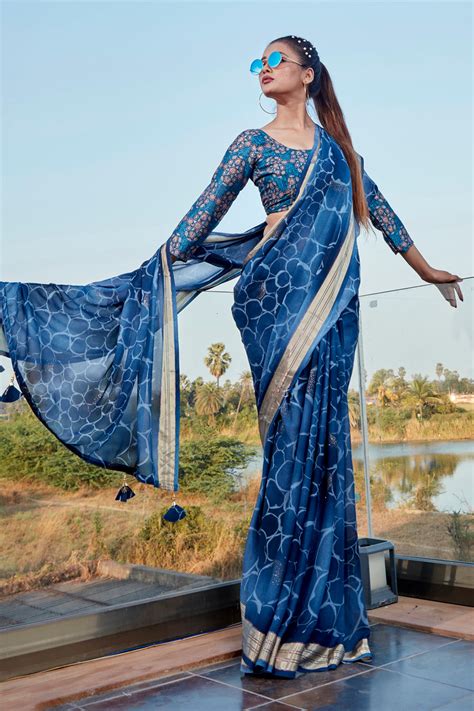 Buy Deep Blue Chiffon Saree online-Karagiri