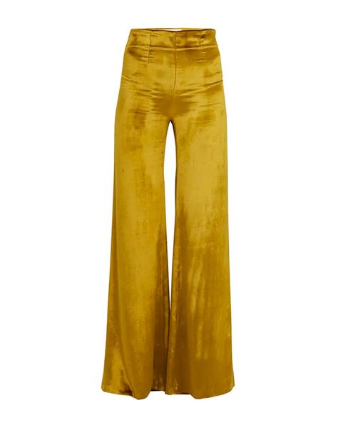 Ranveer Singh has a unique fashion identity and these are his style ...