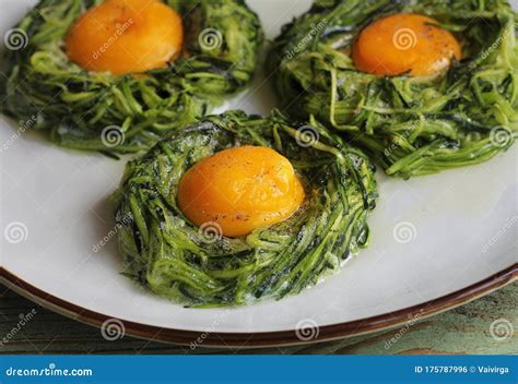 Healthy Breakfast Fried Egg in Zucchini Noodle Nest Stock Photo - Image of green, parsley: 175787996