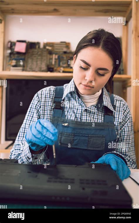 Computer Laptop Repair 的图像结果