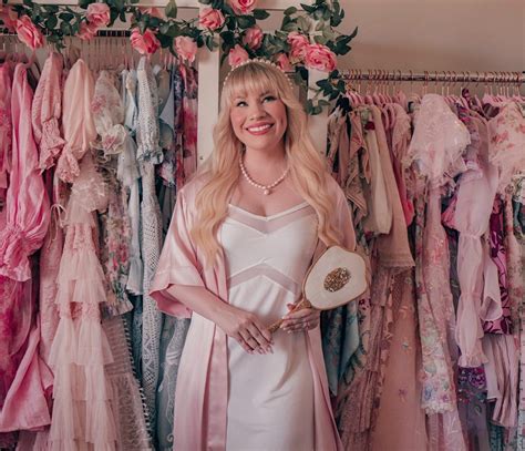 HONEST Honeylove Shapewear and Bra Review - Lizzie in Lace