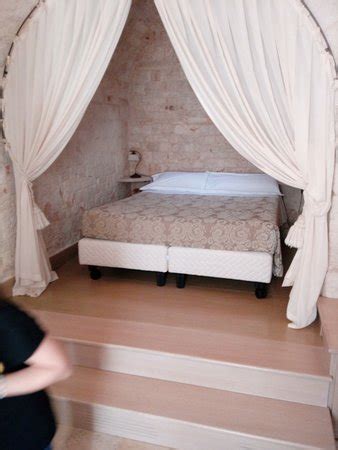 TRULLO IL CANTASTORIE (Alberobello, Puglia, Italy) - B&B Reviews ...