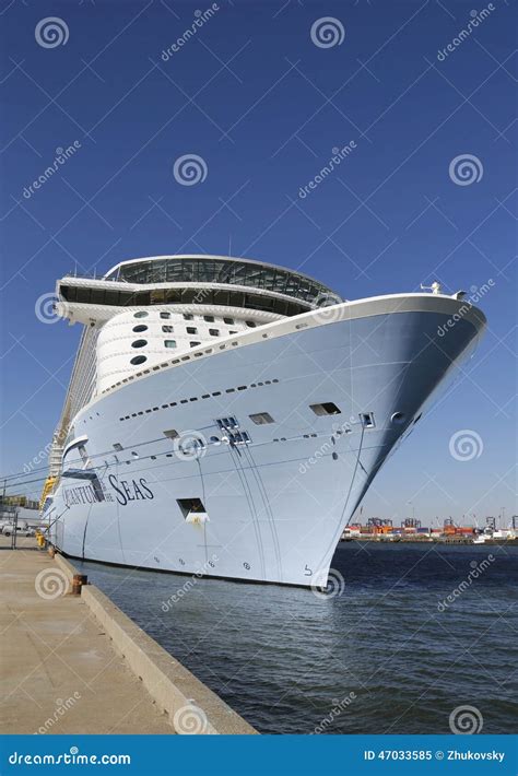 Newest Royal Caribbean Cruise Ship Quantum of the Seas Docked at Cape ...