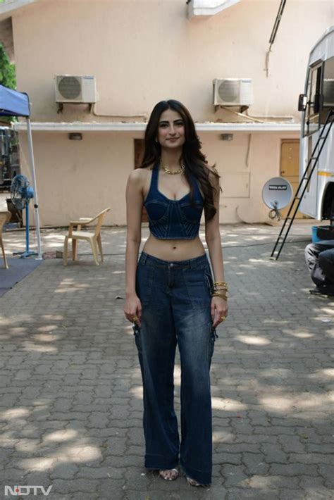 मुंबई में नज़र आईं पूजा हेगड़े, नुसरत भरुचा और शहनाज़ गिल