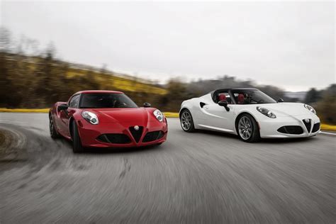 Alfa Romeo 4C Spider Makes Online Debut in Giallo Yellow - autoevolution