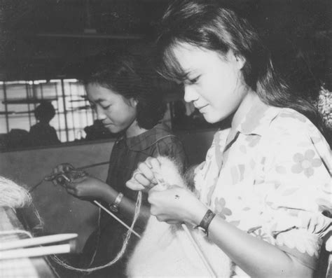 高雄市電影館 | 當月放映 | 她們的故事（數位重製版）The Lost Youth: Women and Industrial Work ...