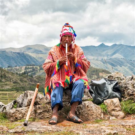 What language do they speak in Peru? Distribution 2024 - IncaRail Blog