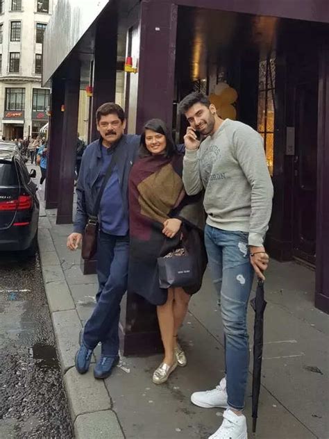 Kratika Sengar and Nikitin Dheer all set to welcome their first child ...