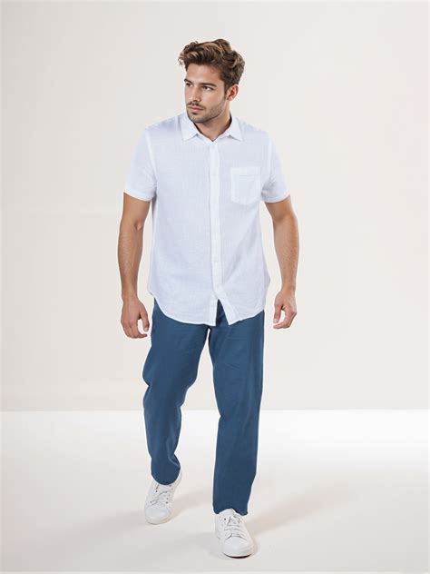 Celio* Men White Solid Regular Fit Cotton Shirt