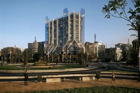 بمساحة 55 متر عيادات للبيع في UNITOWER 1 - عقارات فاخرة للبيع