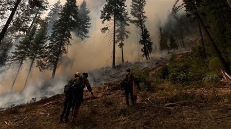South Dakota wildland firefighters battle Washington state blaze