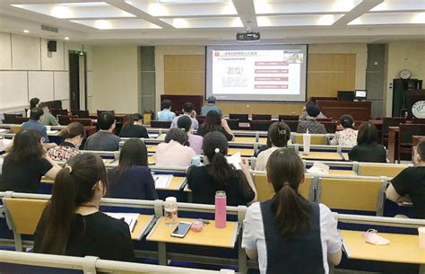 大学课堂初体验——2018级新生体验课顺利开课-重庆邮电大学移通学院