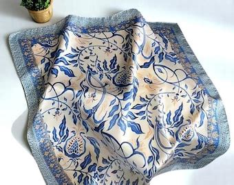 Scarves & Wraps - Etsy India