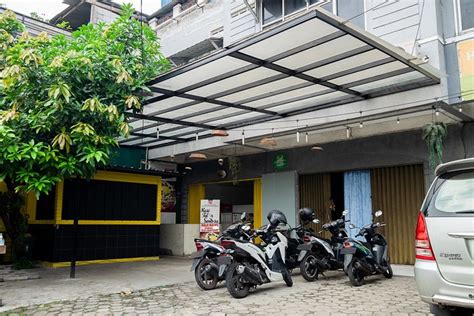 SINGGAHSINI MRT HAJI NAWI (Jakarta) - Guesthouse Reviews, Photos, Rate ...