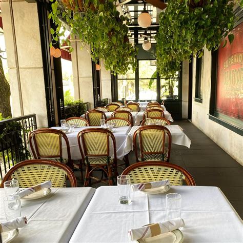 Superior Seafood & Oyster Bar - New Orleans, LA