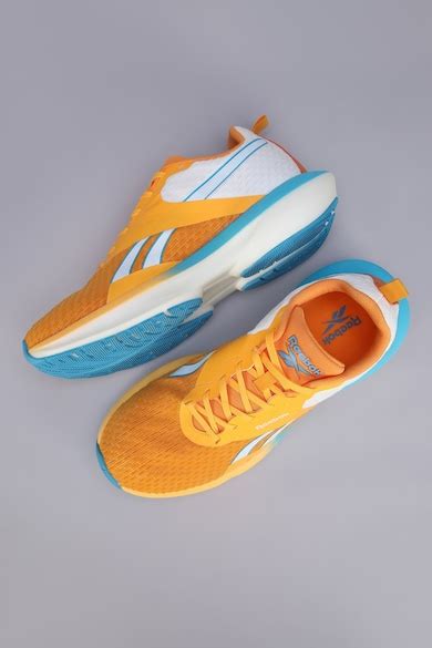Reebok India Official | SPEEDSTRIKE VELOCITY ELITE U Men Running Shoes ...