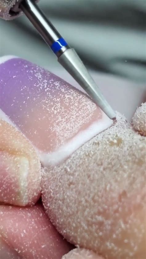 Easy Ombre Nail Tutorial 的图像结果