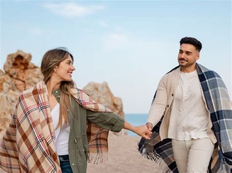 गोष्टींचा पाया कमकुवत | News in Marathi