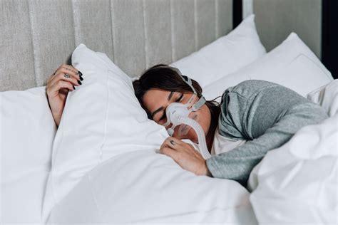 Sleep Apnea & CPAP Dry Mouth: Causes and Remedies to Stop it Tonight - SomniFix