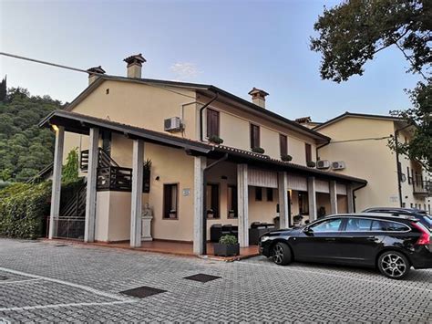 LOCANDA BENETTI (Costabissara) - Hotel Reviews, Photos, Rate Comparison ...