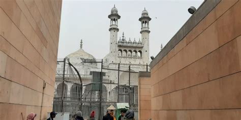 Gyanvapi Mosque Committee's Plea Against Maintainability of Suit Not ...