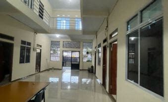 Hotel O Pondok Ibu SyariahNearEco Edu Park, Pekanbaru - Book with ...