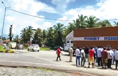 Navelim villagers demand action on accident-prone zone at Bellem Jn