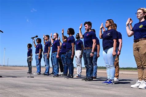 Air Force Recruiting Channel 的图像结果