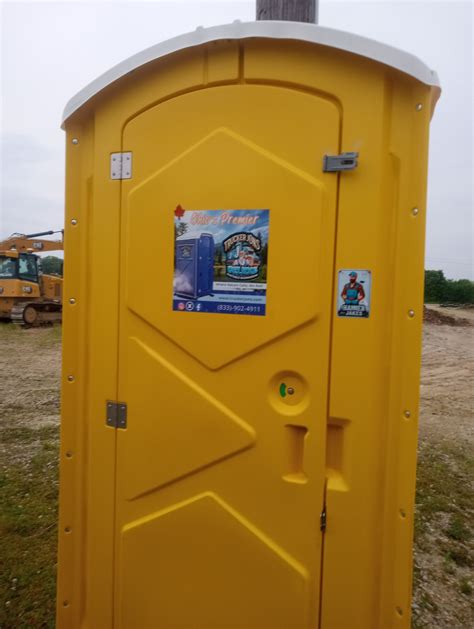 How Much Does Premium Portable Restroom Rental Cost Per Day?