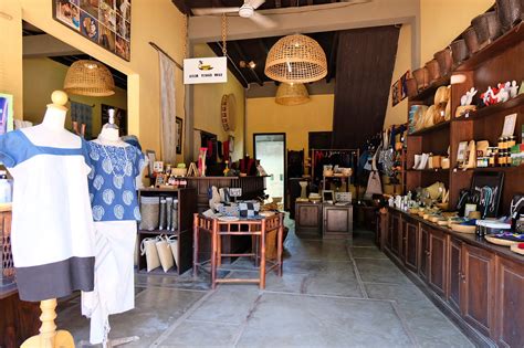 12 Best Places to Go Shopping in Luang Prabang - Where to Shop and What ...