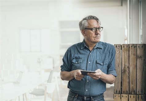 Fluttering & vibration in ear: causes & treatment | Miracle-Ear