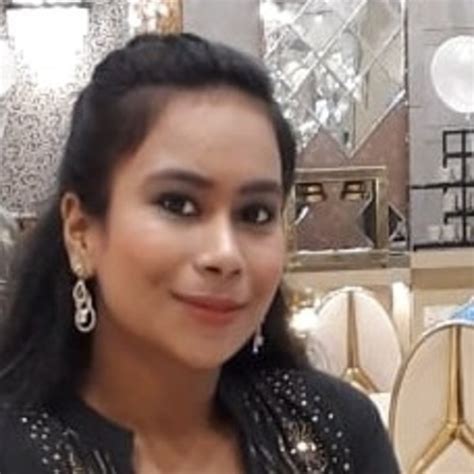 Riya - English teacher in Hisar - ₹1000/h