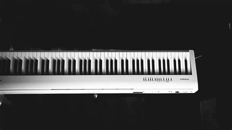Download wallpaper 3840x2160 synthesizer, keys, music, black and white ...