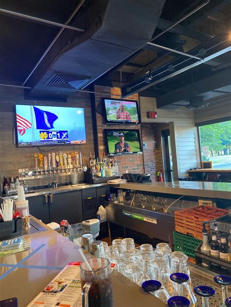 Chili's Grill & Bar - 8341 Brier Creek Pkwy, Raleigh, NC 27617 - Hours ...