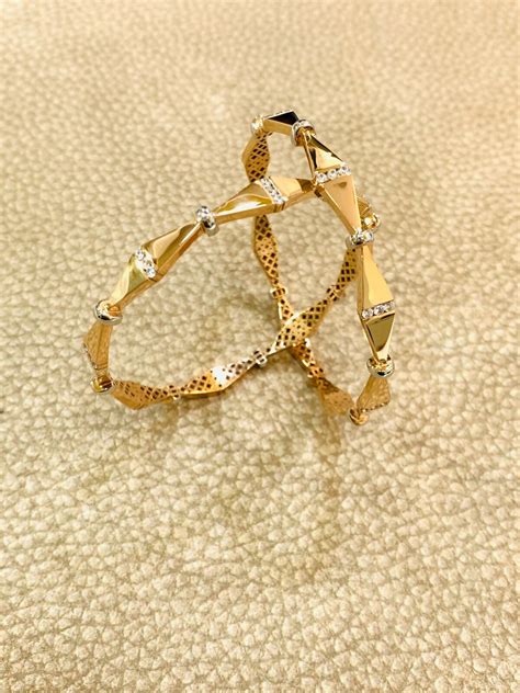 Turkish/Italian Gold Bangles – HM Sarafa Bazar India Pvt Ltd