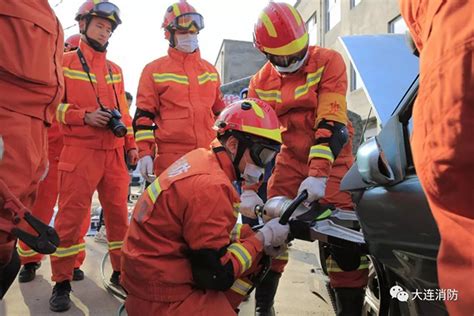 辽宁大连消防救援支队开展综合应急救援演练(组图)-特种装备网