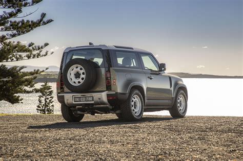 2022 Land Rover Defender 90 review | CarExpert